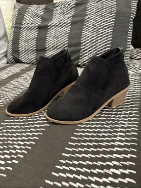 Ankle boots